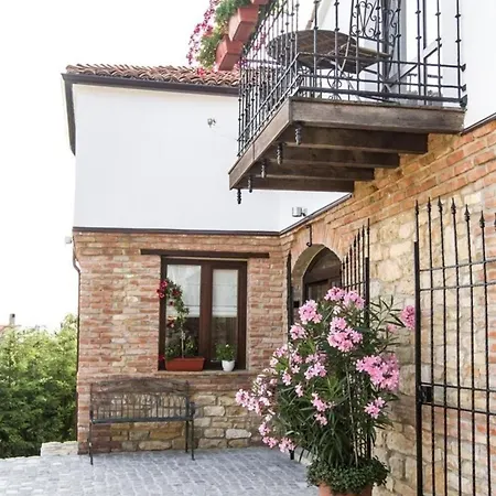 Feriehus Auf Zwei Etagen, Mit Garten Und Ueberdachtem Grillplatz *